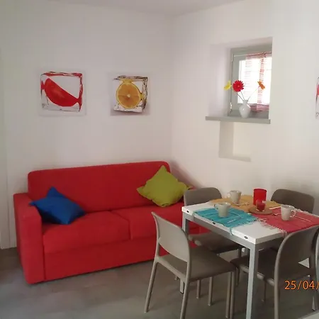 Casa Clelia Nyaraló *